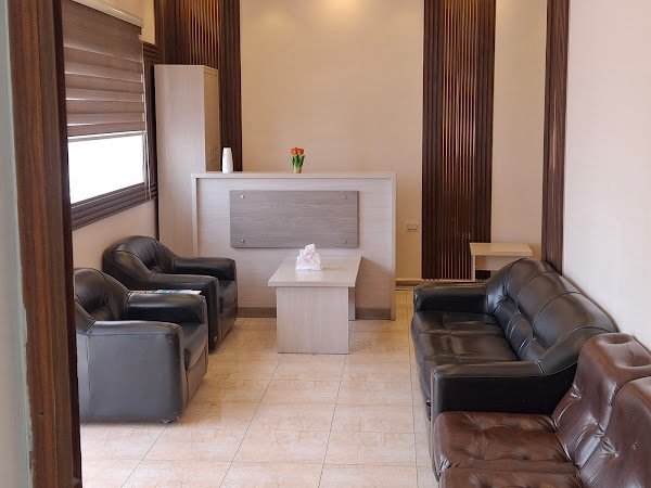 عيادة اسنان د مازن عريقات