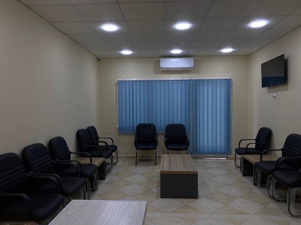 (Dental Clinic)عيادة الدكتور محمد أحمد القضاة طب وجراحة الفم والأسنان