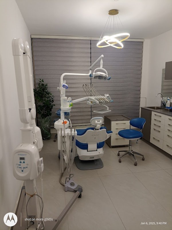 Dental clinic - Dr. Nabil Aqel , عياده اسنان - الدكتور نبيل عقل