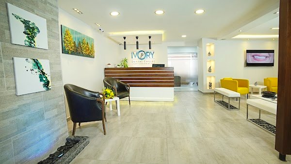 الدكتور إبراهيم عبد الهادي لطب الأسنان